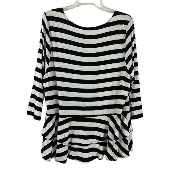 Boutique Women's Regal Black & White Stripe Top - Picture 2 of 6